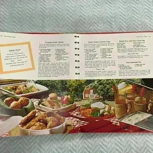 Vintage Betty Crocker First Edition, 1st Printing 1967 Outdoor Cooking BBQ Grill - Picture 3 of 7